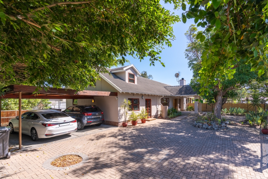 3 Bedroom Property for Sale in Pinelands Western Cape